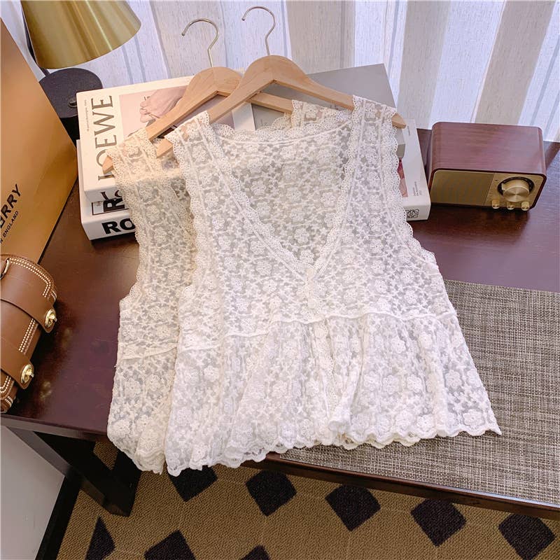 Embroidered Lace Short Sleeve Crop Top